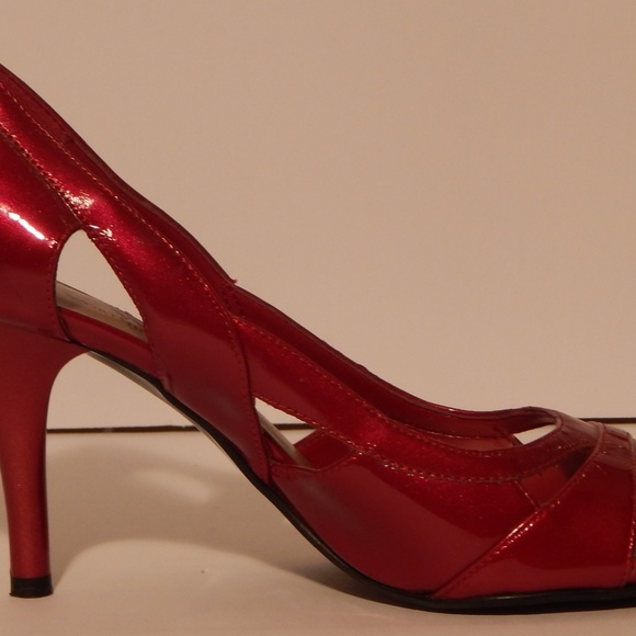 Worthington Freedom Red Patent in Women - Picture 2 of 5
